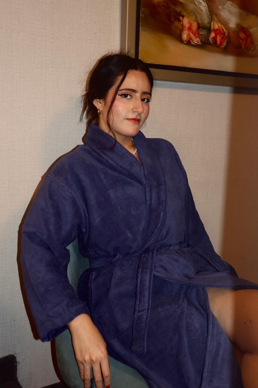 BATA DE TERCIOPELO BLEU ATELIER