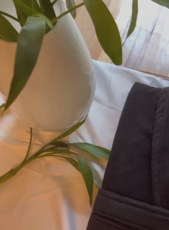 BATA DE TERCIOPELO BLACK NOIR